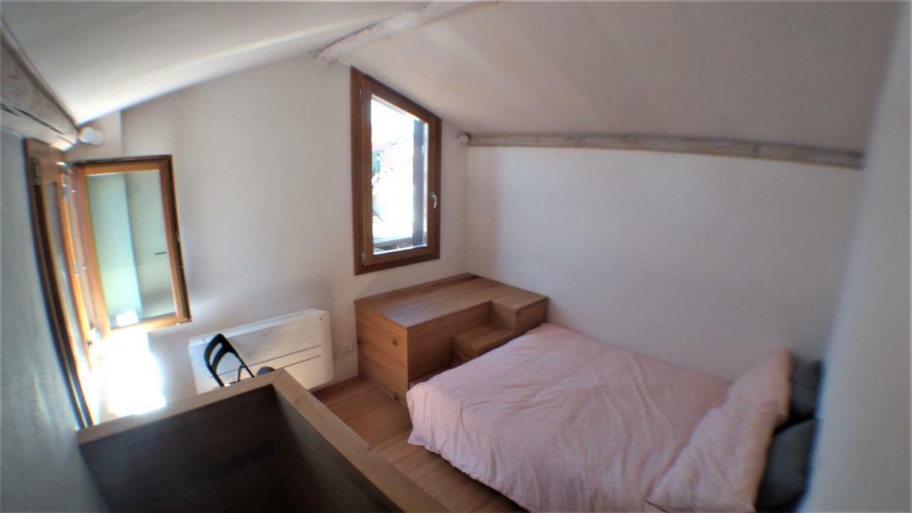 Biennale House Apartment เวนิส ภายนอก รูปภาพ