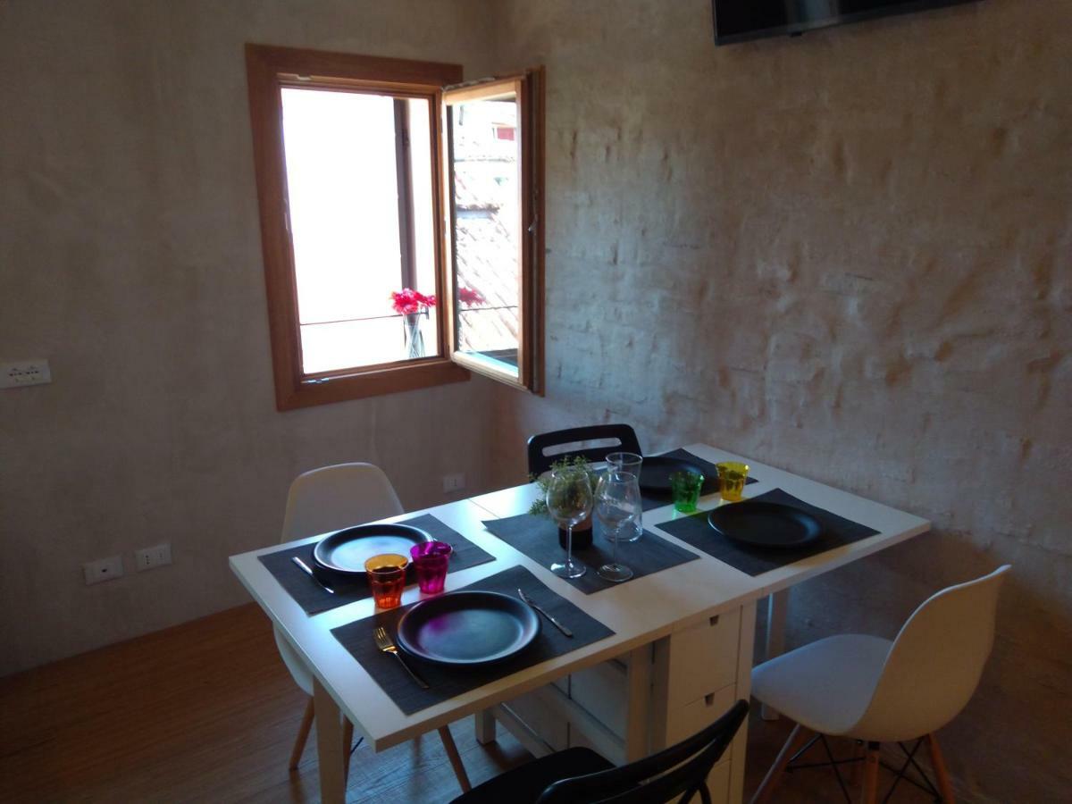 Biennale House Apartment เวนิส ภายนอก รูปภาพ