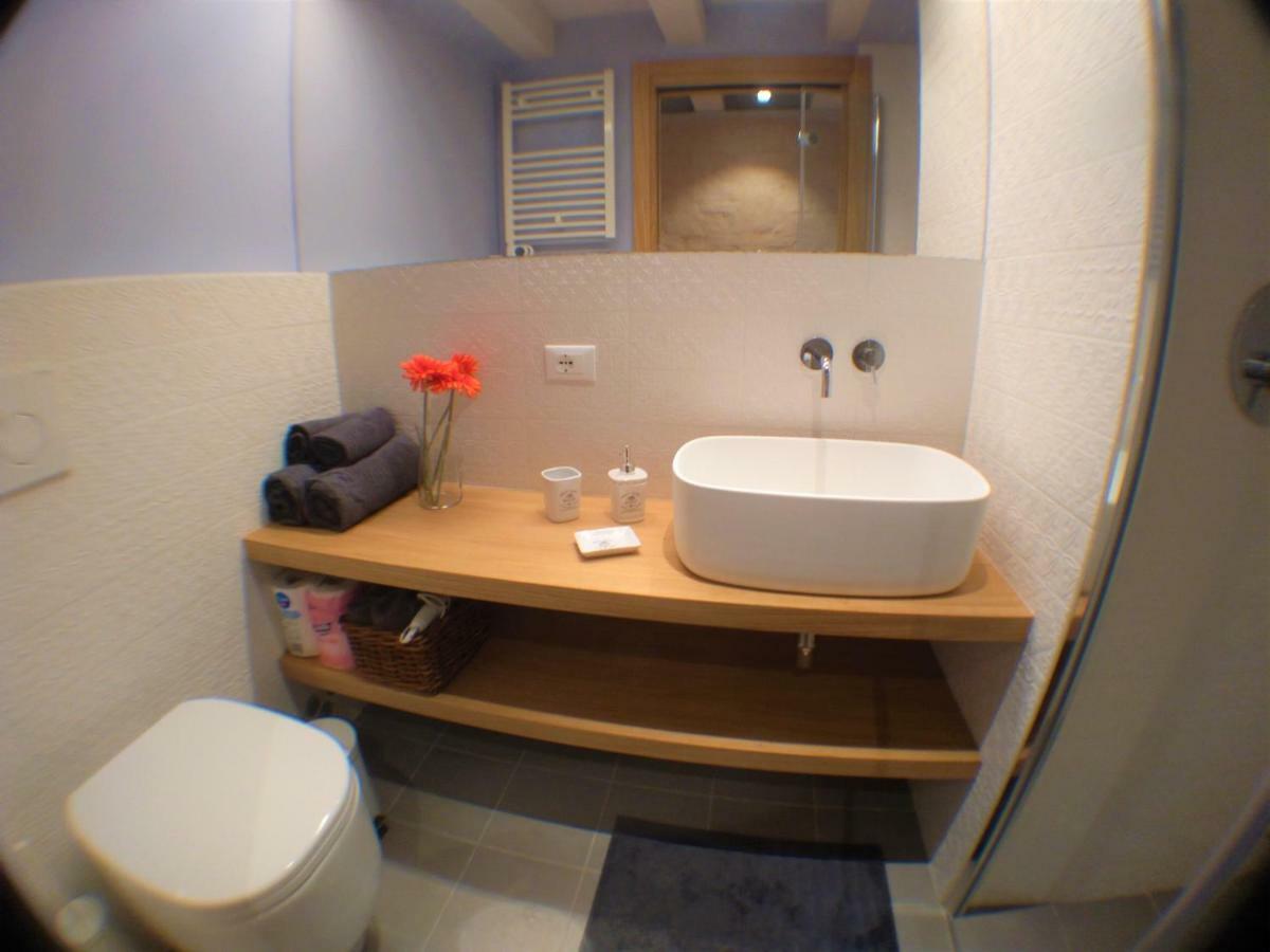 Biennale House Apartment เวนิส ภายนอก รูปภาพ